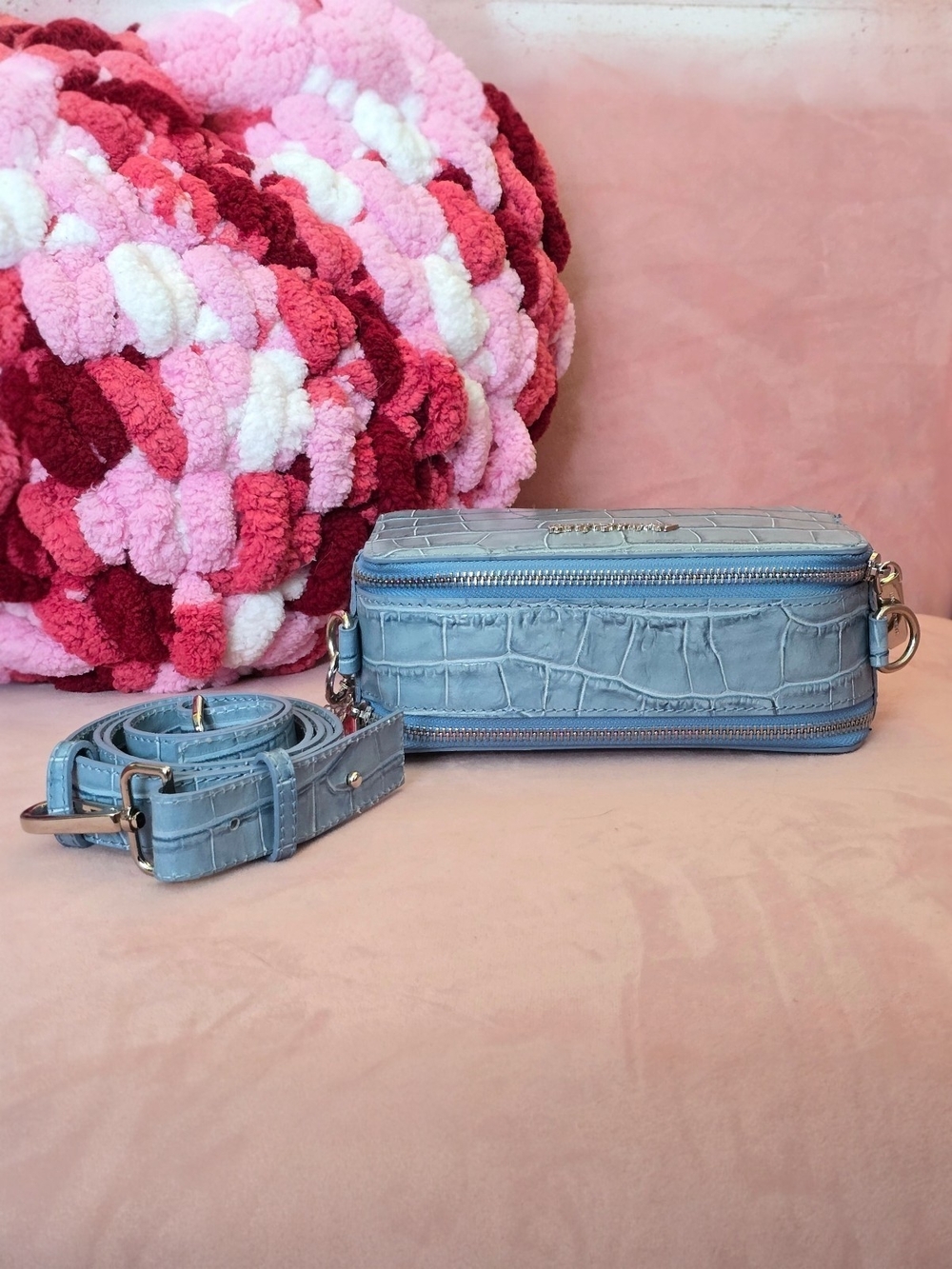 Marina Galanti Blue Croc Embossed Crossbody Bag - Picture 4 of 7